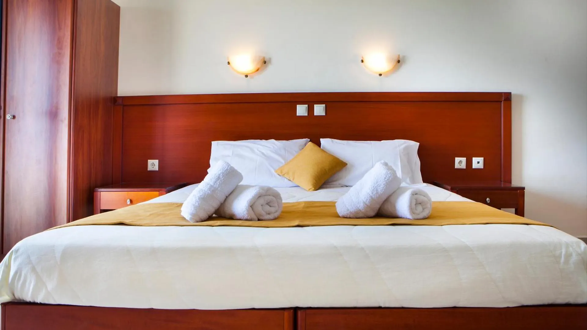 Olive Bay Hotel Agia Efimia 2*,