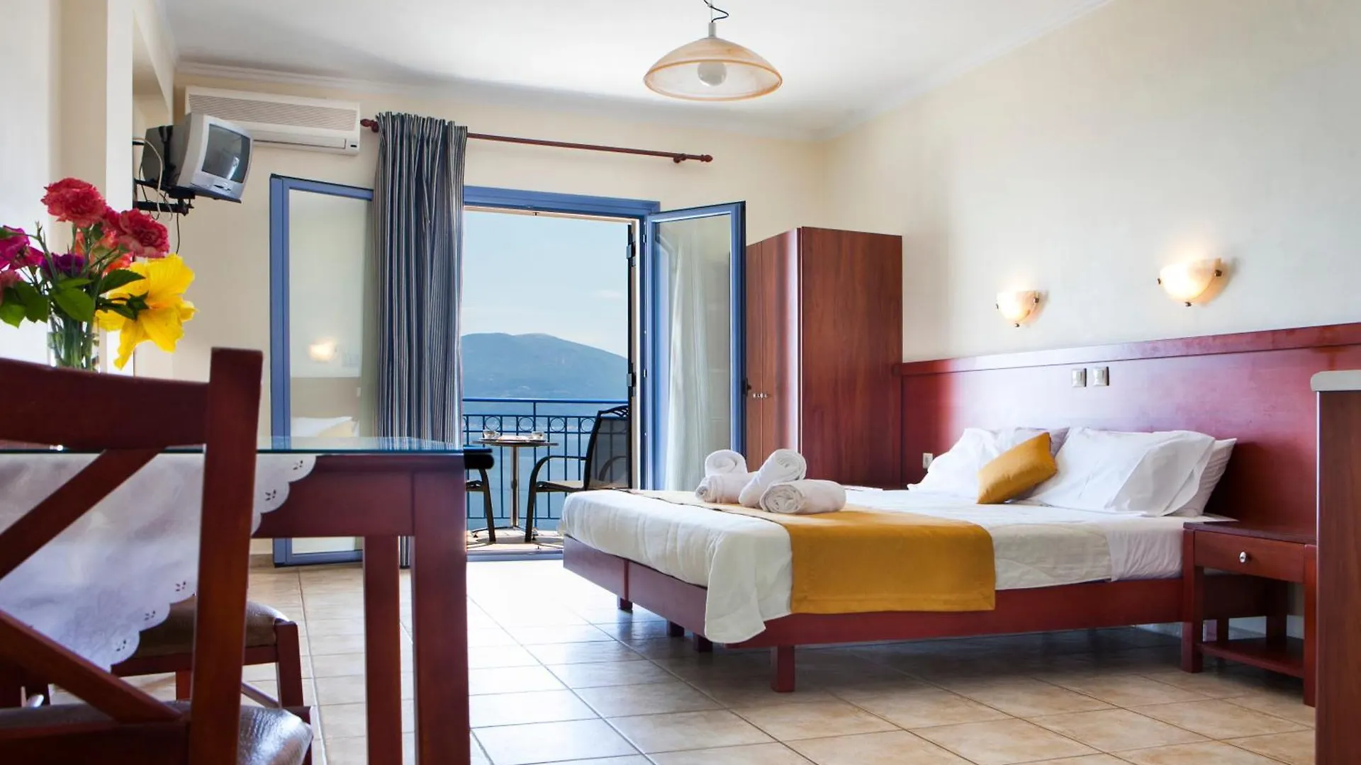 Olive Bay Hotel Agia Efimia 2*,